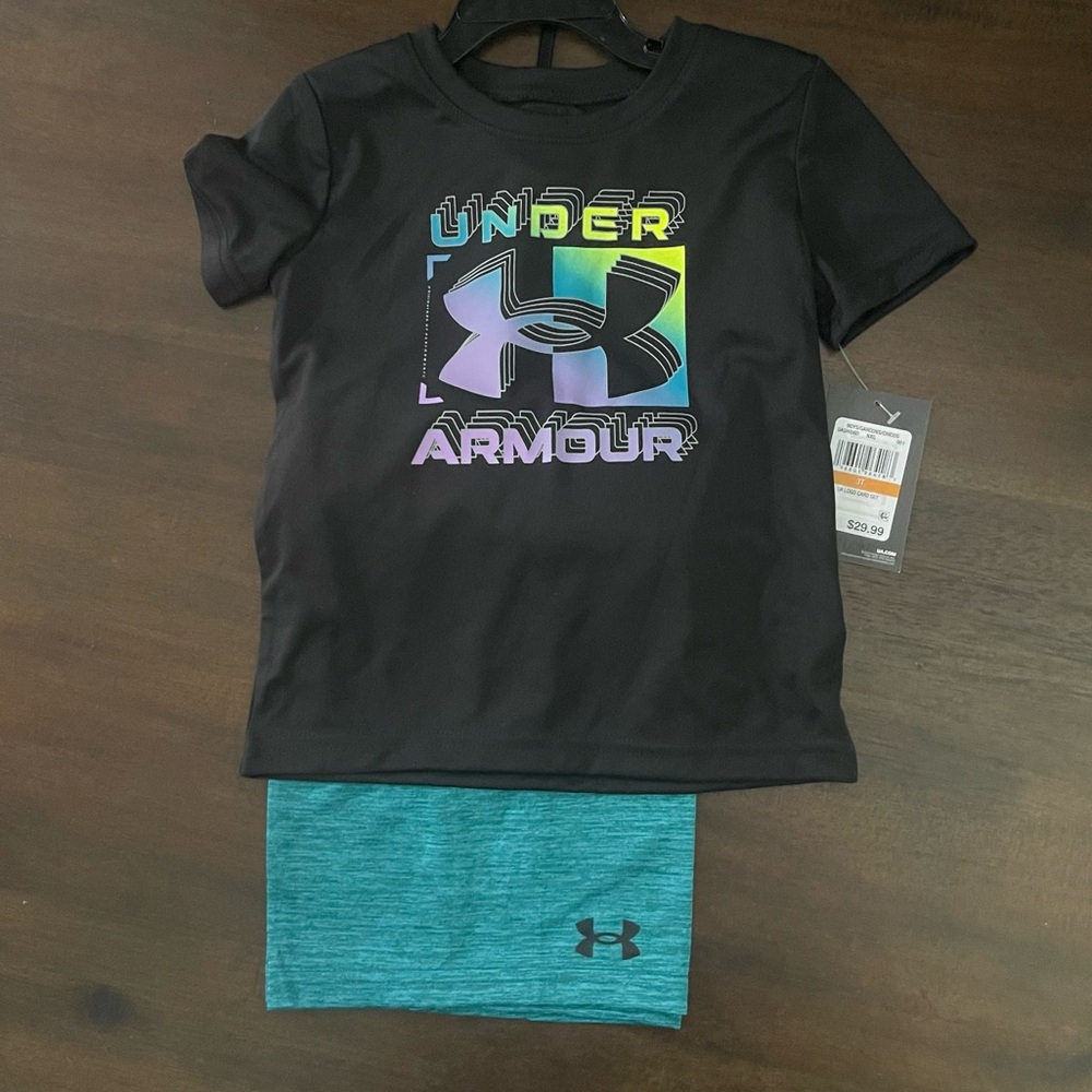 NWT Under Armour matching‎ sets shorts Tshirt